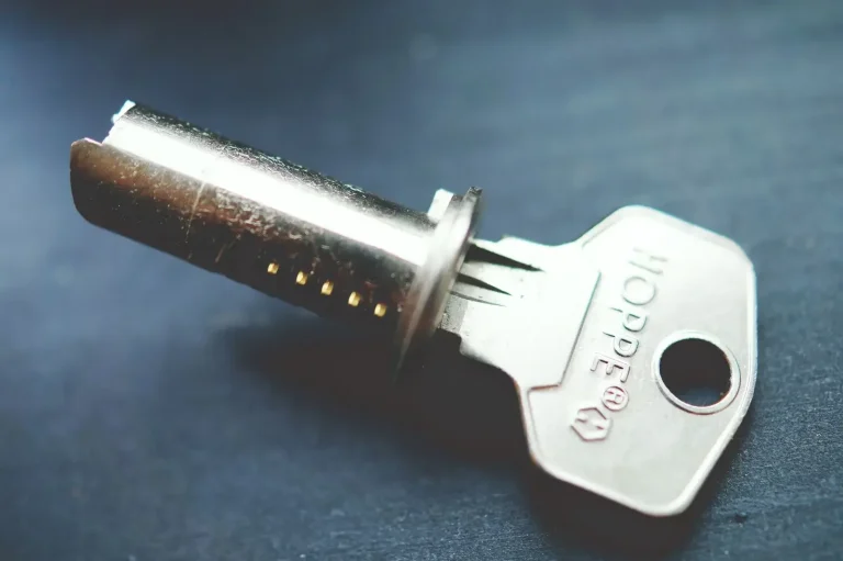 BS 3621 and TS 007 locks explained – euro cylinder lock and key, Locksmith Castleford guide to what insurance approved means for homes in Castleford